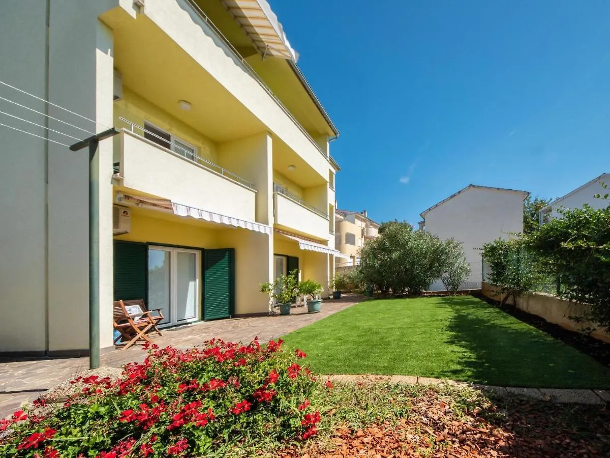 Studio Jasna-4 By Interhome Pinezići